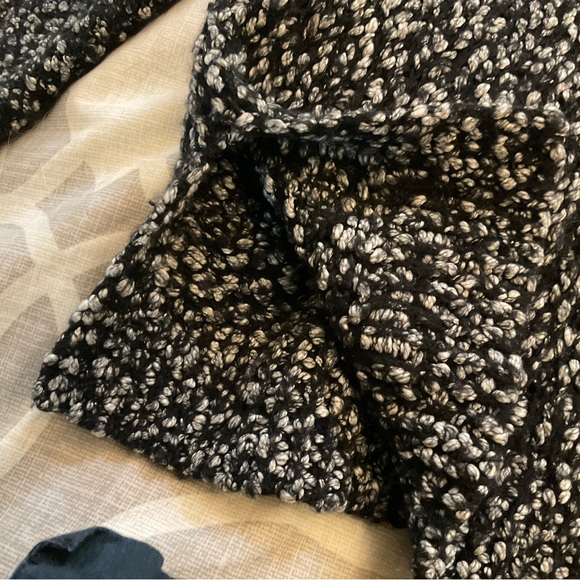 Vince knit Tunic - Picture 6 of 6